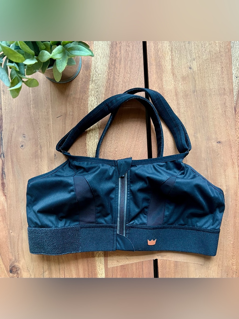 SHEFIT Front-Zip Sports Bra